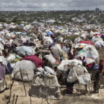Mogadischu, Bezirk Bakara Markt: in der noch vor Wochen umkämpften Zone haben weitere Flüchtlinge ihre Notunterkünfte aufgebaut.