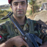 Portrait des Peschmerga Mighdad (27 Jahre).