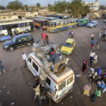 Der Busbahnhof an der Avenue de l'OUA in der malischen Hauptstadt Bamako. Für viele Migranten, dessen Flucht nach Europa schon in den Maghreb-Staaten scheitete, ist dieser Busbahnhof die vorläufige Endstation.